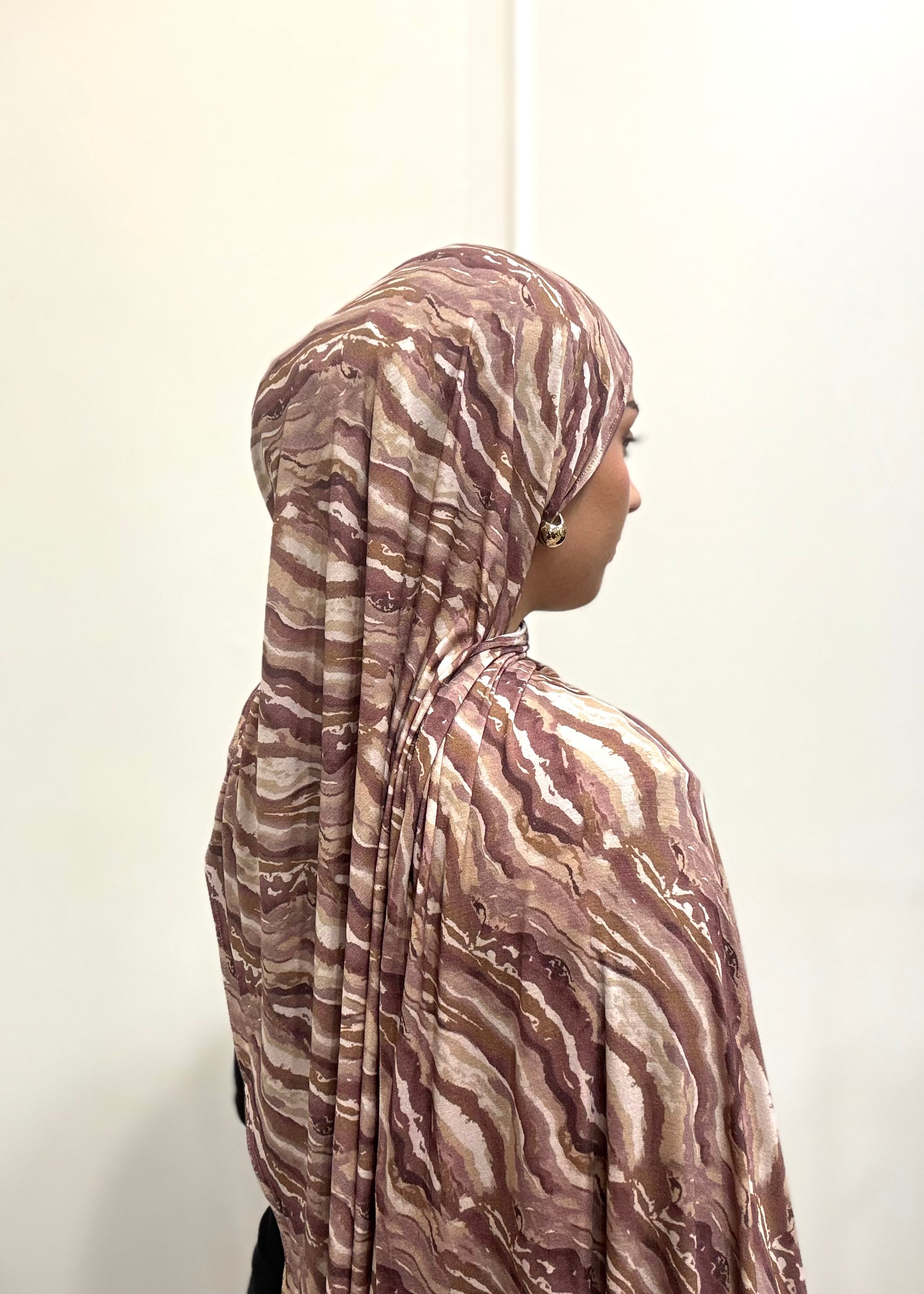MOCHA STRIPE JERSEY HIJAB