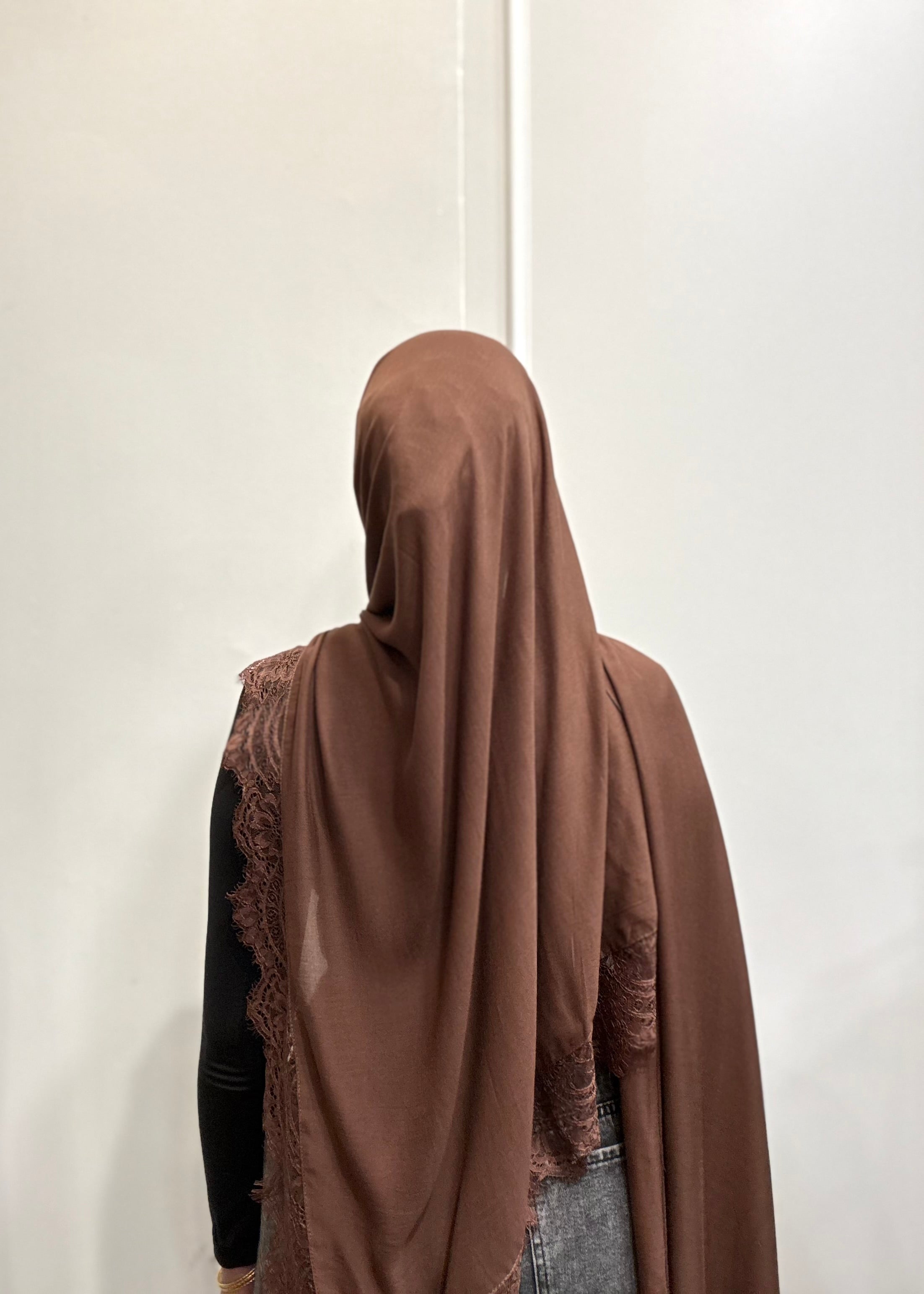 BRONZE LACE MODAL