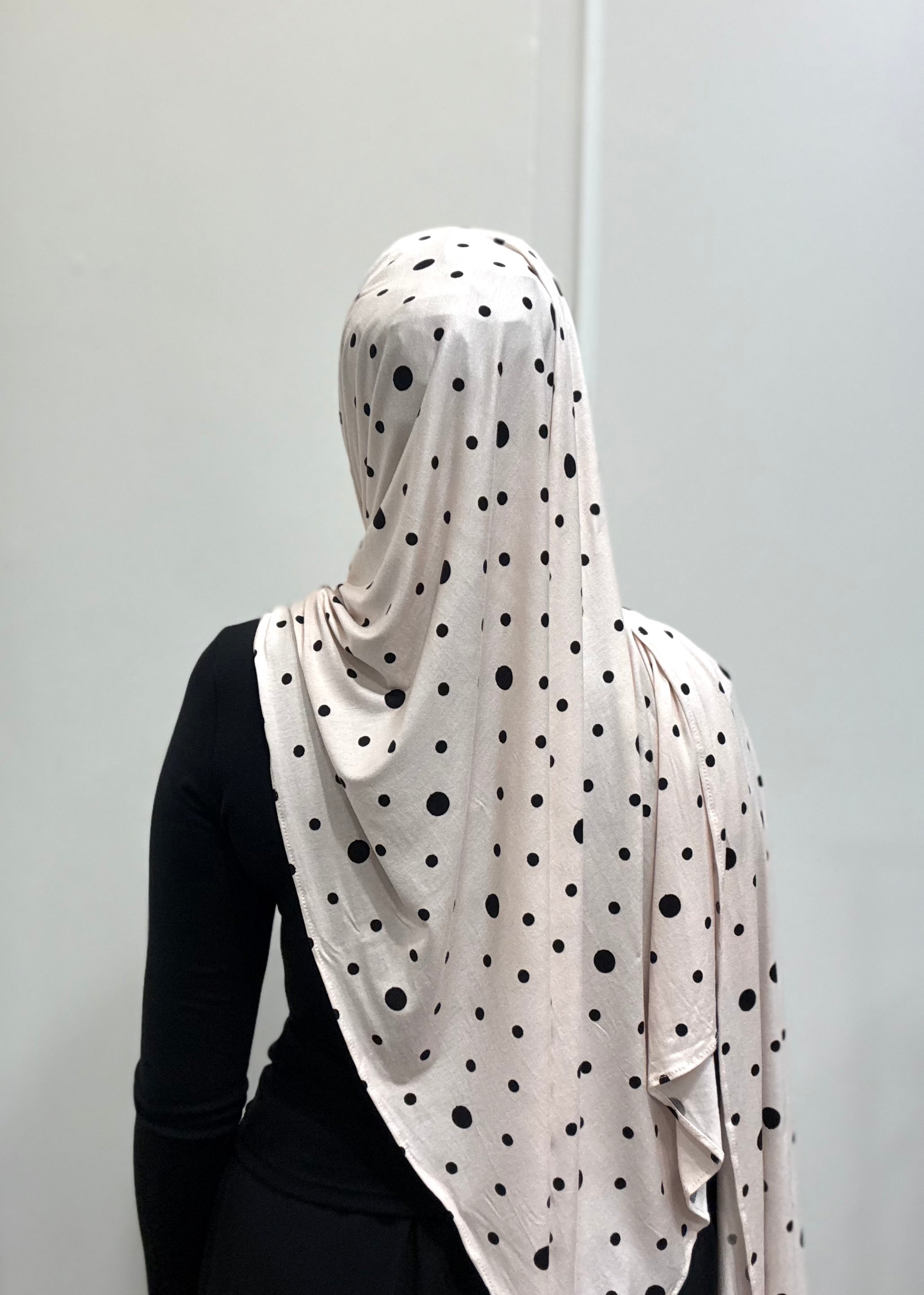 BUTTERCREAM POLKA DOT JERSEY HIJAB