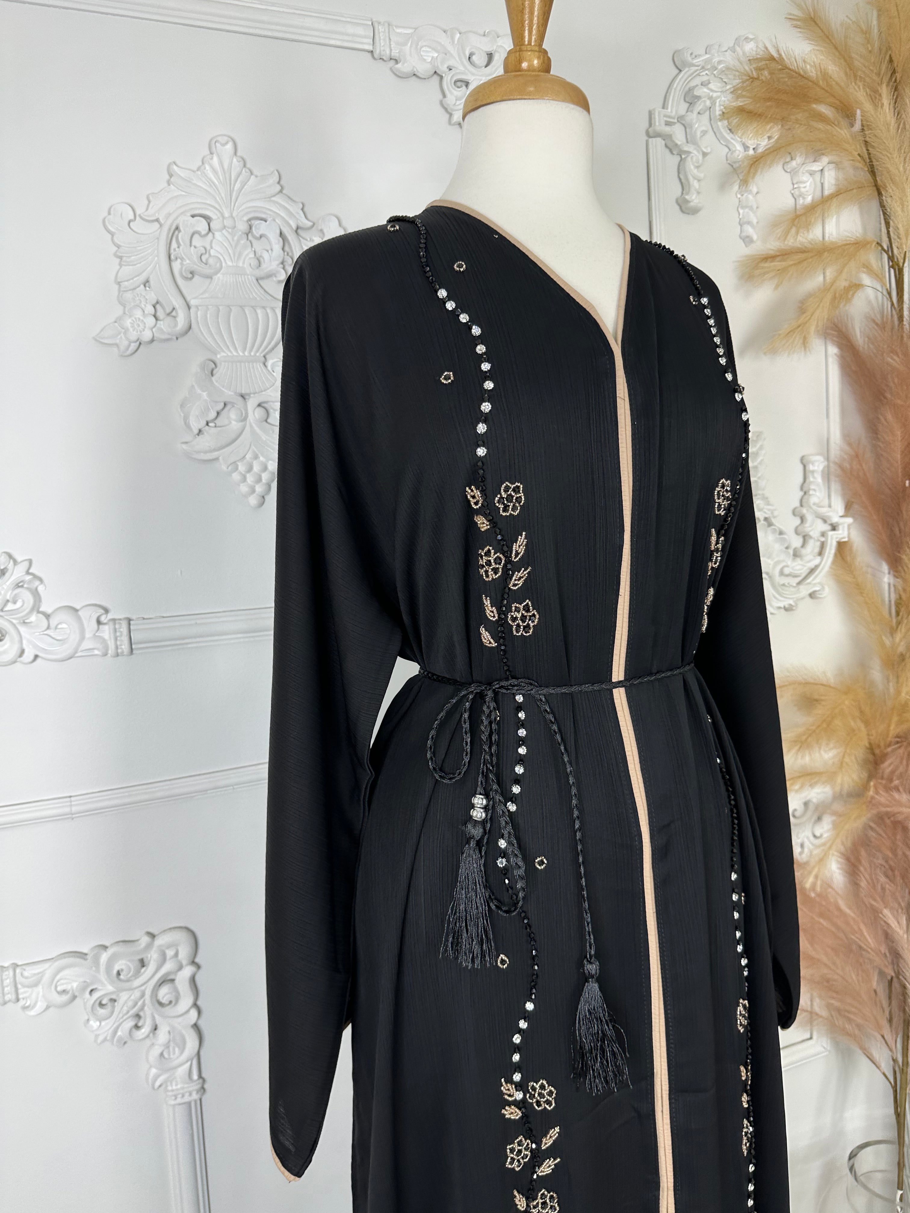 LILA ABAYA