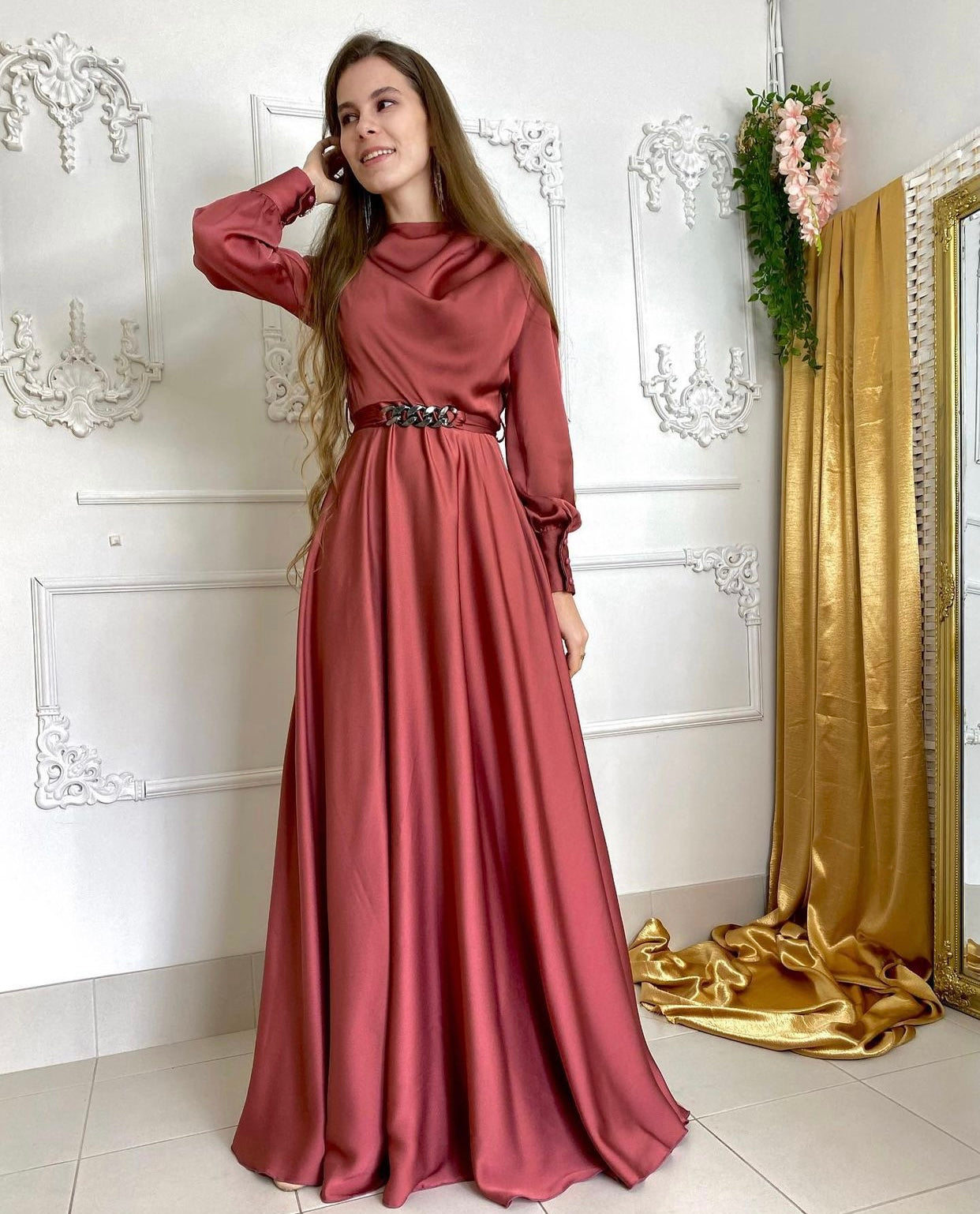 ARIYA GOWN