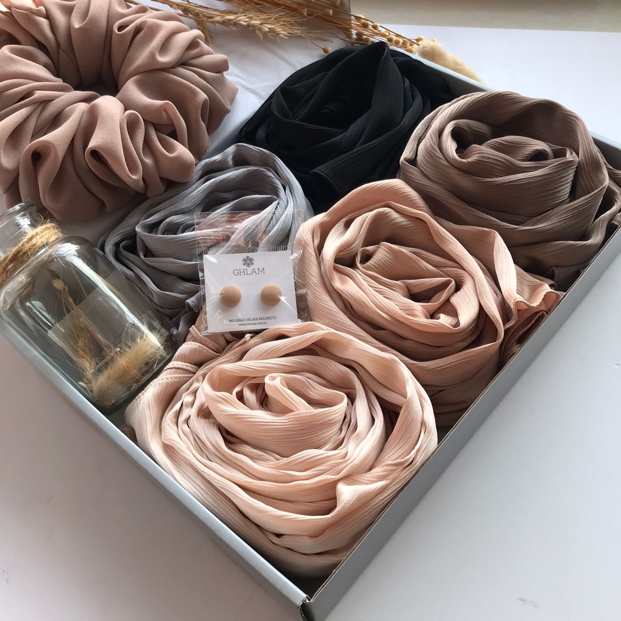 ACCESSORIES