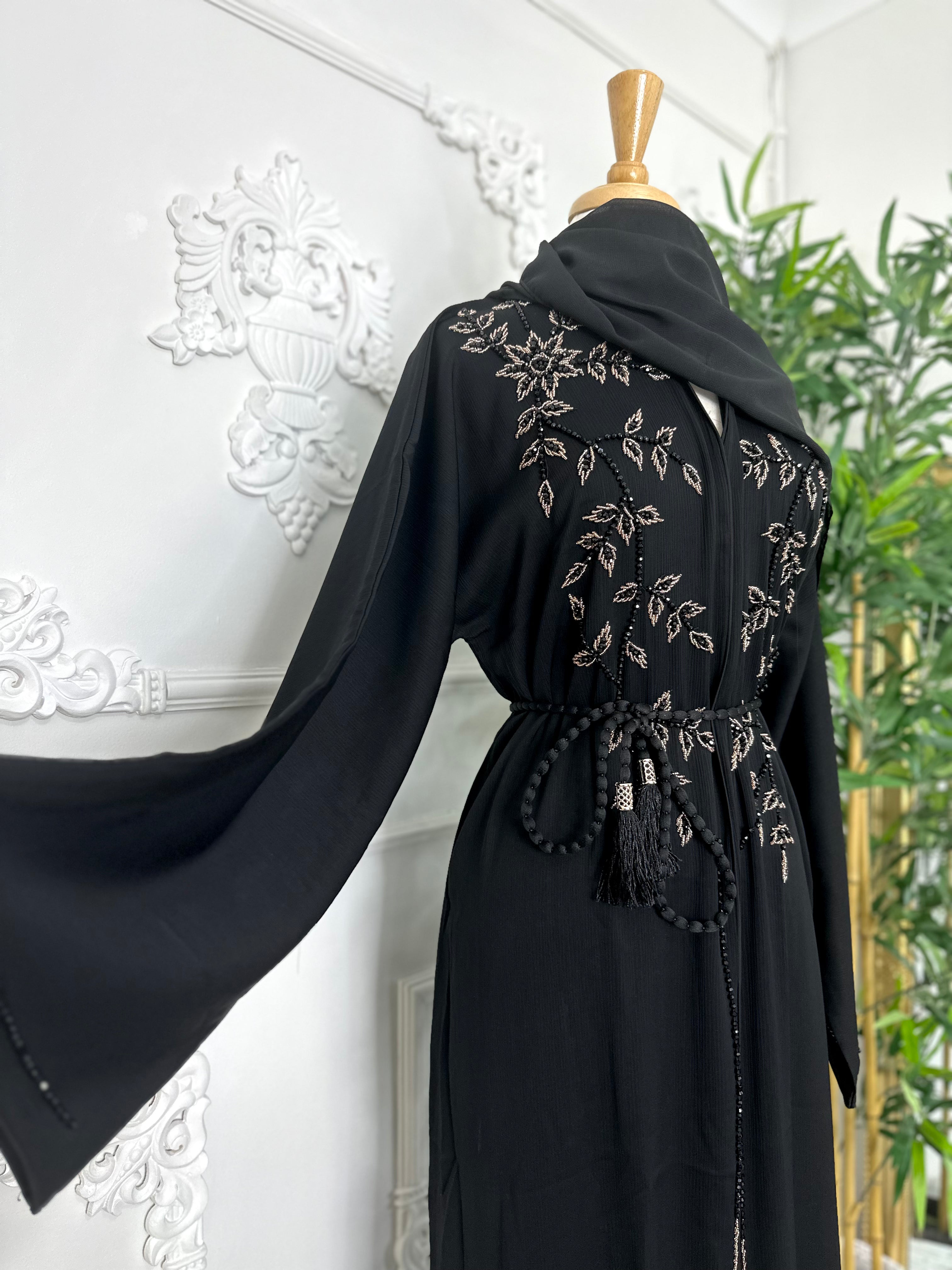 SAHAR CLOSED ABAYA