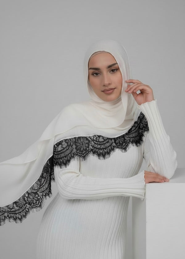 WHITE / B LACE MODAL