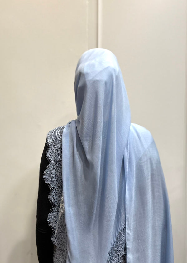 ICE BLUE LACE MODAL