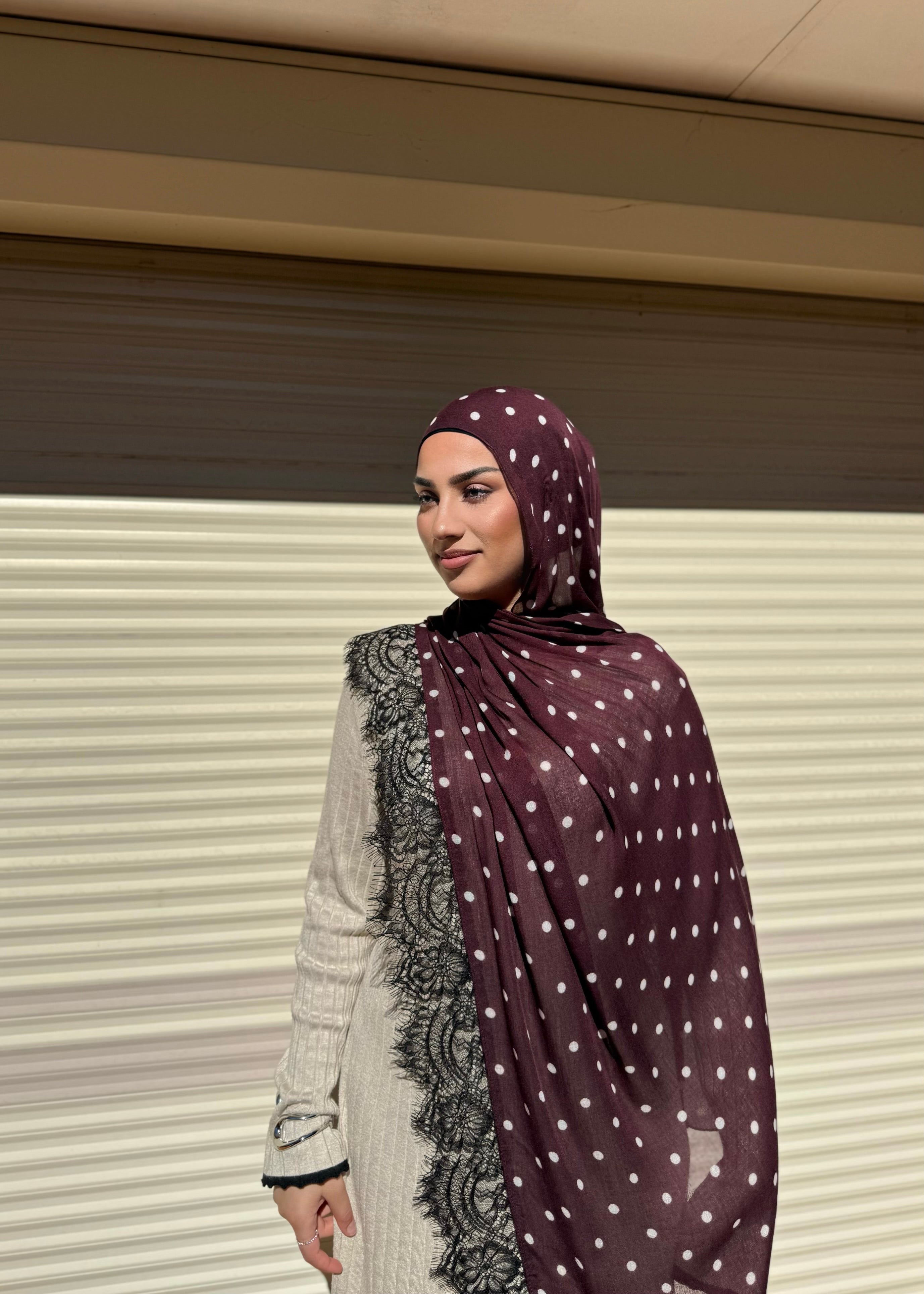 PLUM / B POLKA DOT MODAL