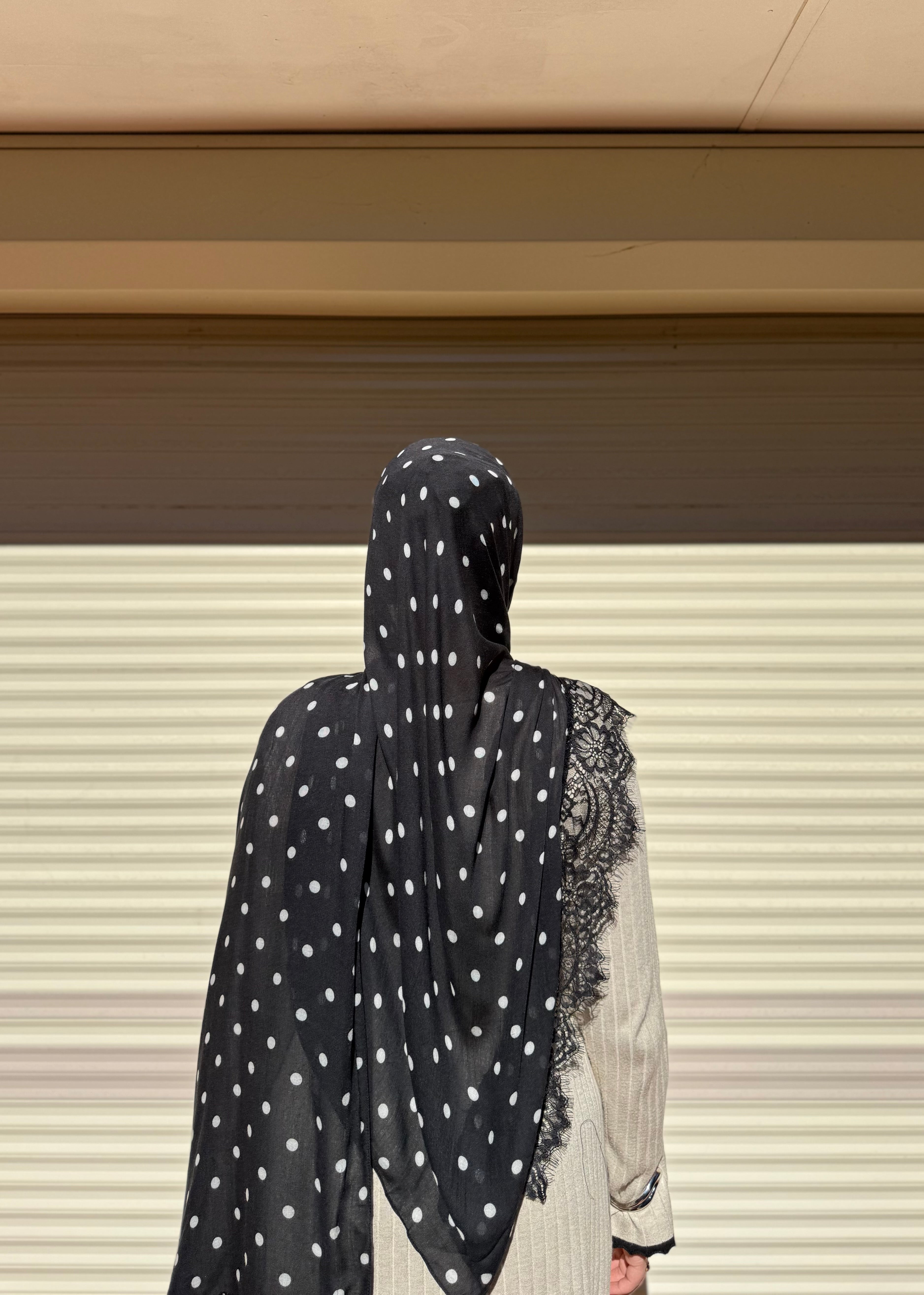 BLACK / B POLKA DOT MODAL