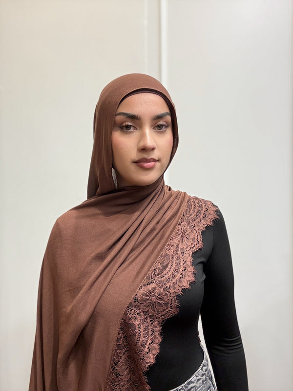 BRONZE LACE MODAL