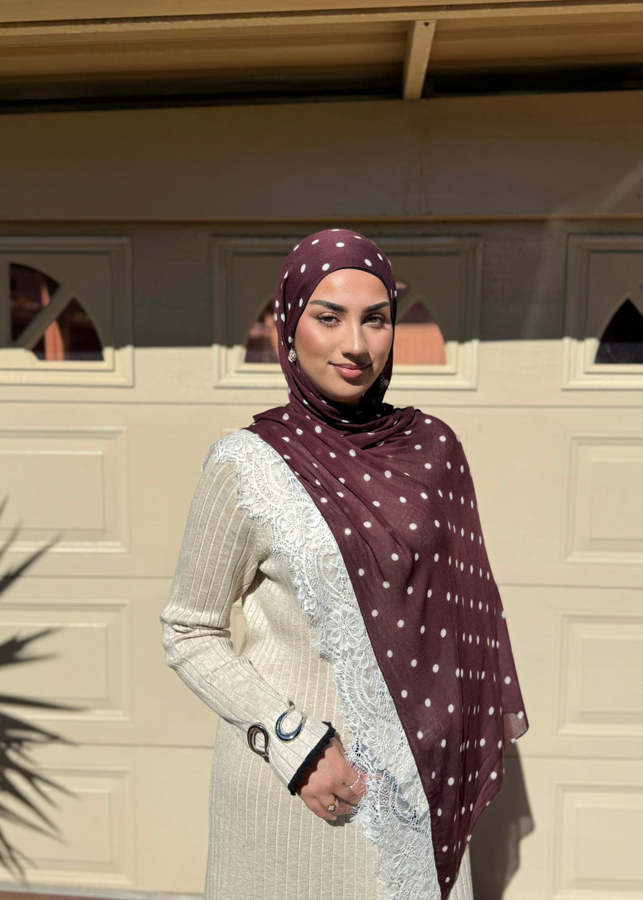 PLUM / W POLKA DOT MODAL
