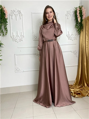 ARIYA GOWN