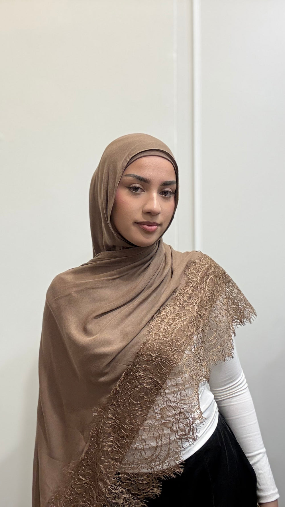 MODAL LARGE LACE