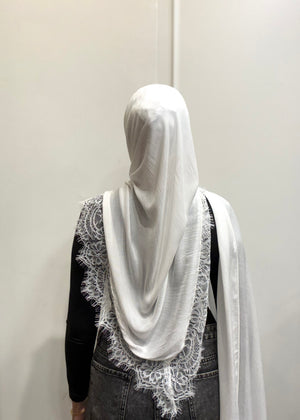 WHITE LACE MODAL