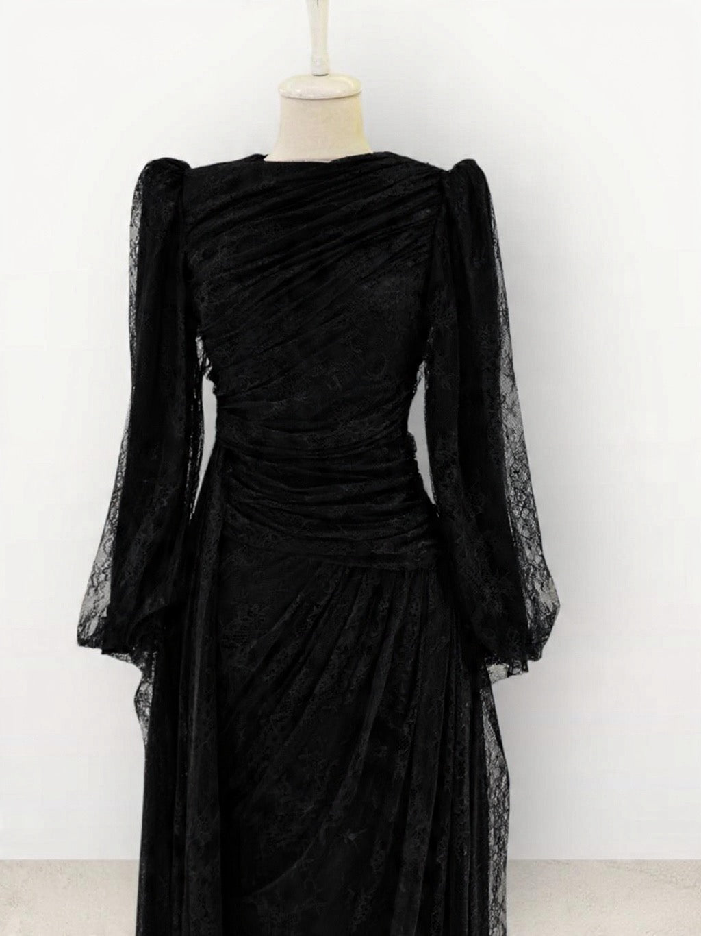 SUNEYDA DRESS