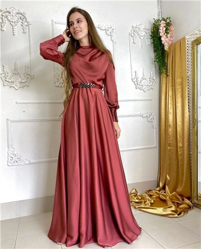 ARIYA GOWN