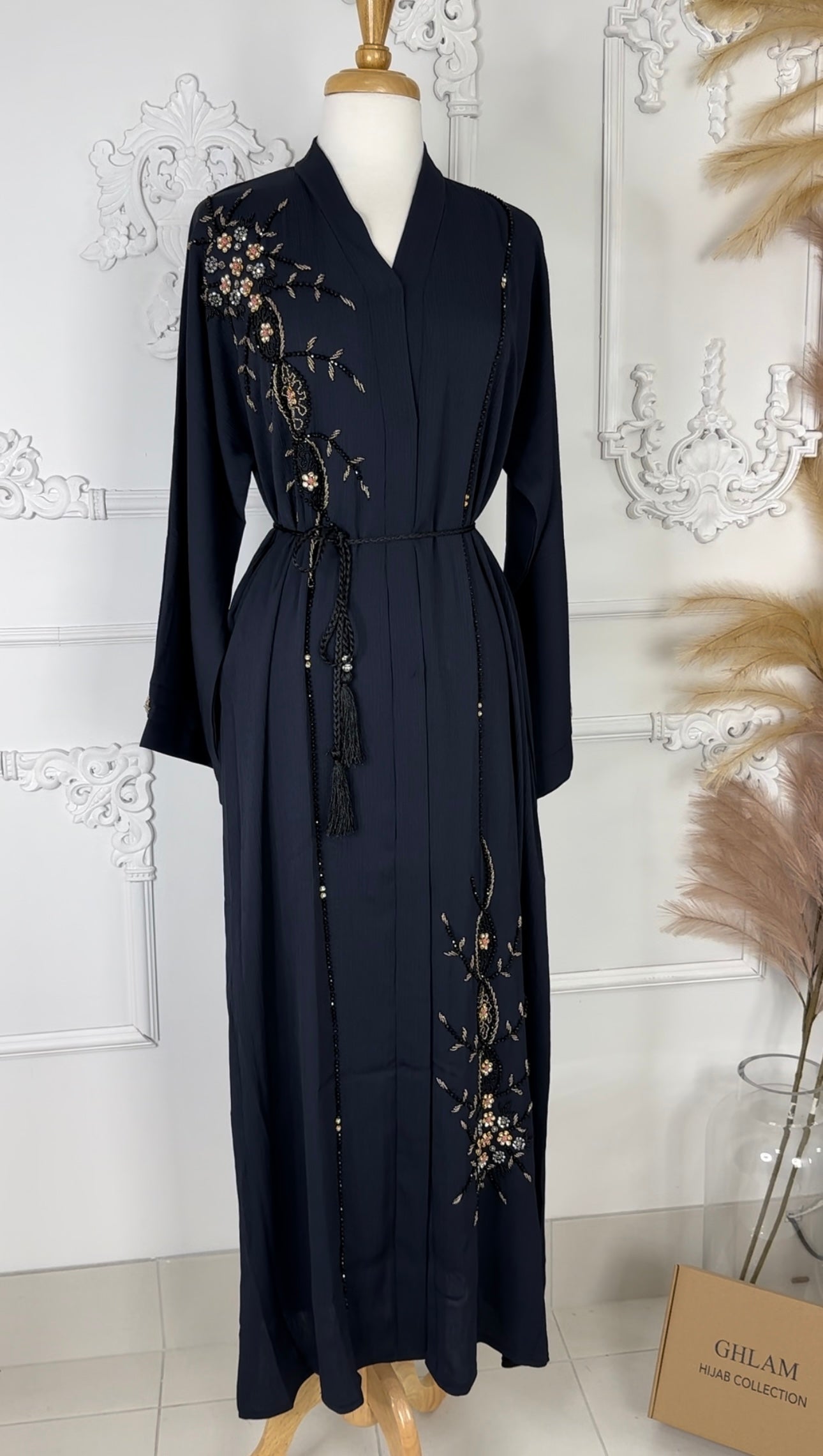 Muna Abaya