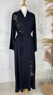 Muna Abaya